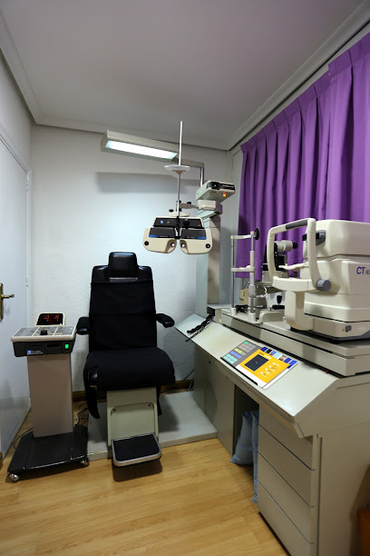 Ópticos Centro Europeo De Óptica y Optometría en Toledo