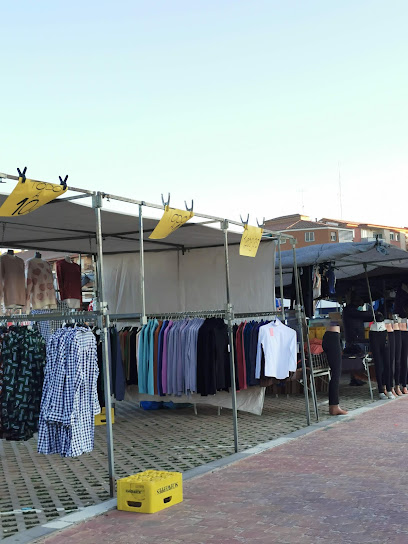 Mercadillo Calle mejico Toledo en Toledo